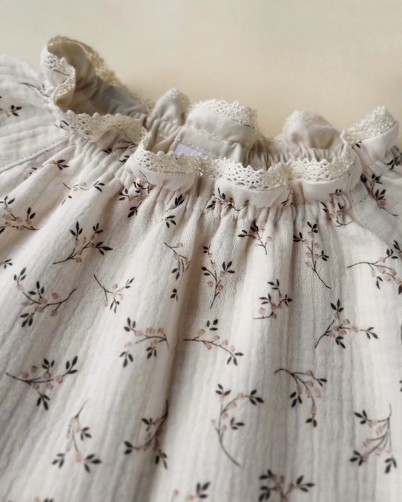 Kräuselkleid aus Biomusselin Äste Gr. 116 – Bild 2