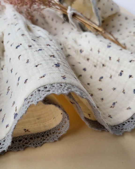 Kräuselkleid aus Biomusselin Gr. 98 – Bild 2