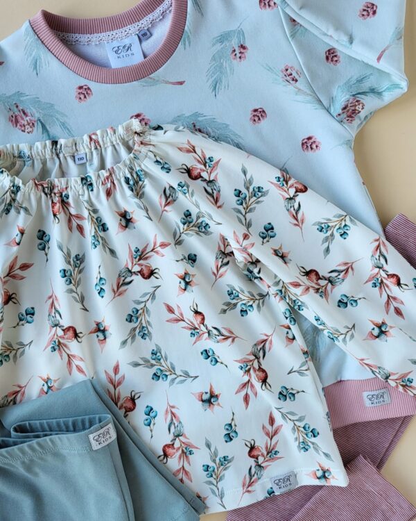 Kräusel-Bluse Hagebutten/Blaubeeren – Bild 2
