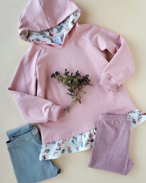 Hoodie rosa mit Rüsche Gr. 116