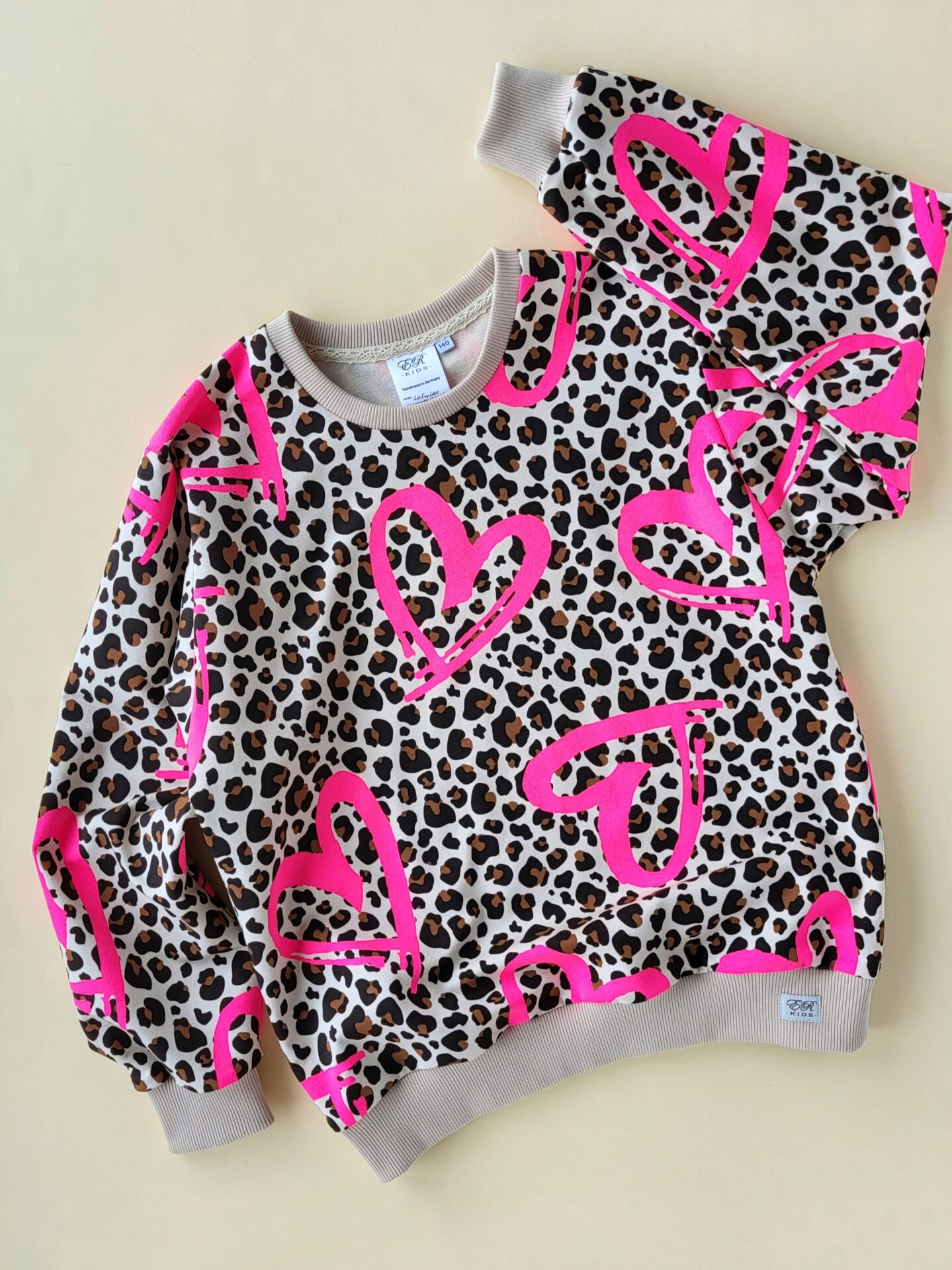 Sweater Leo Herzen Gr. 56-140