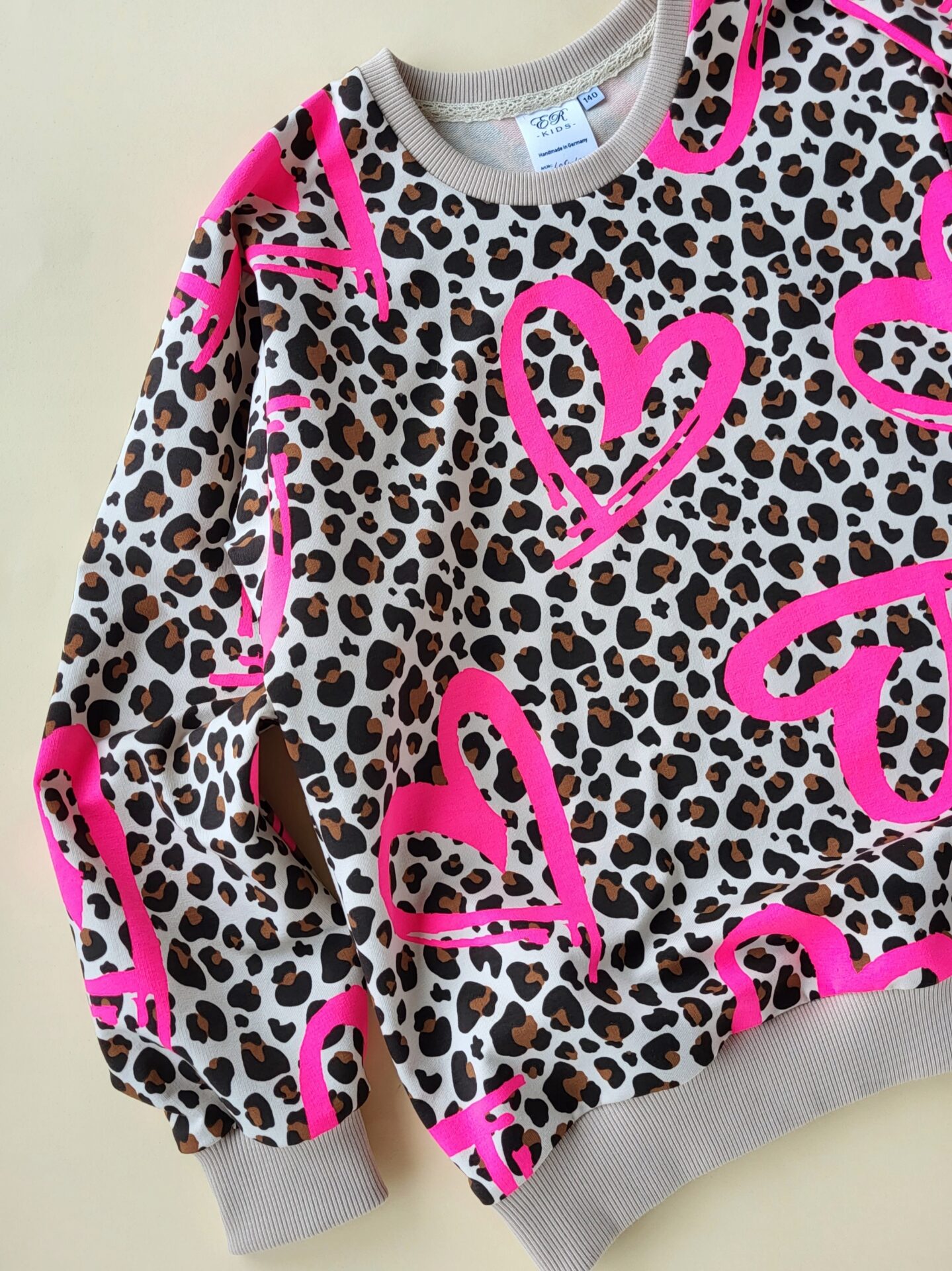 Sweater Leo Herzen Gr. 56-140 – Bild 4