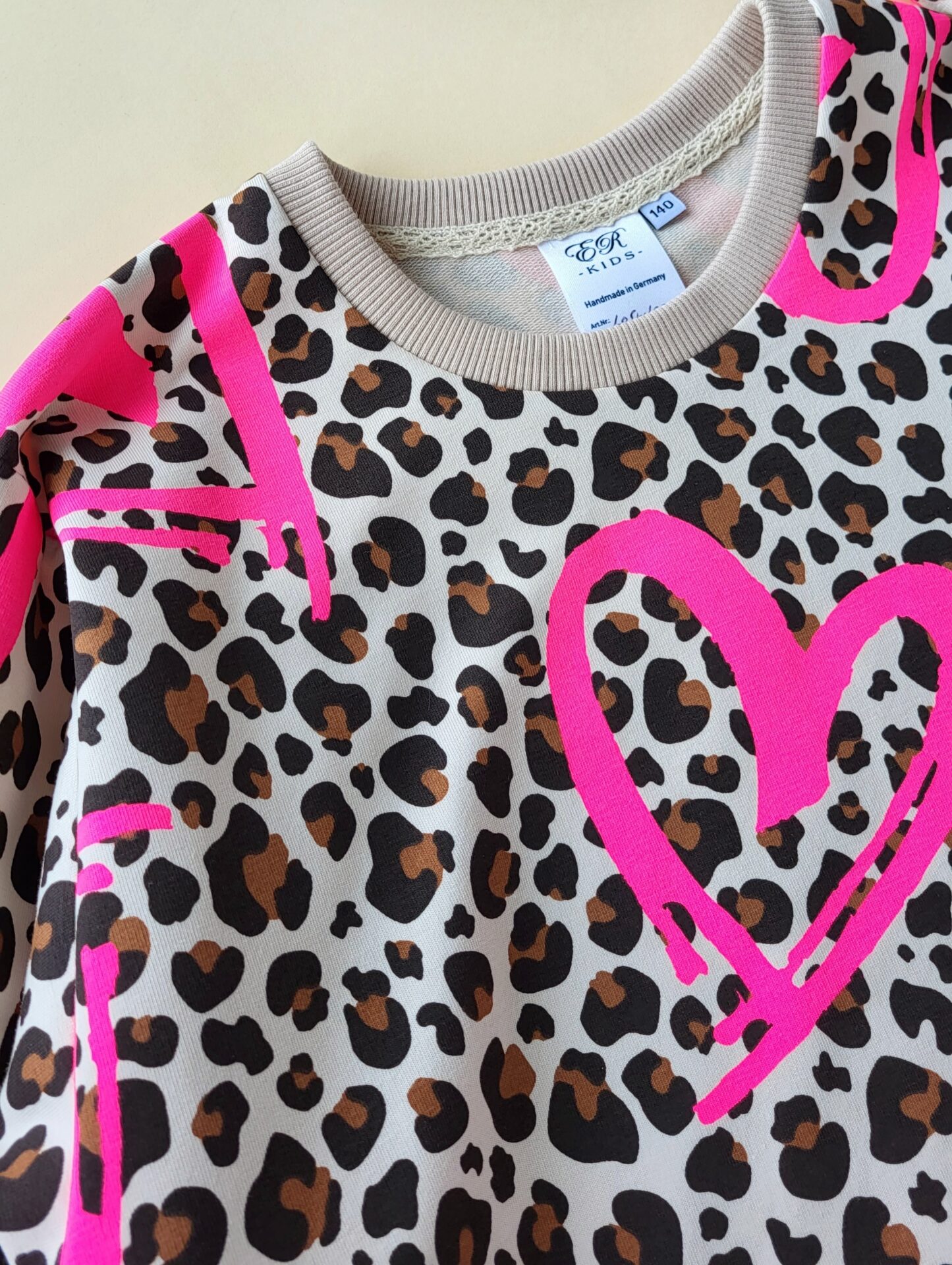 Sweater Leo Herzen Gr. 56-140 – Bild 2