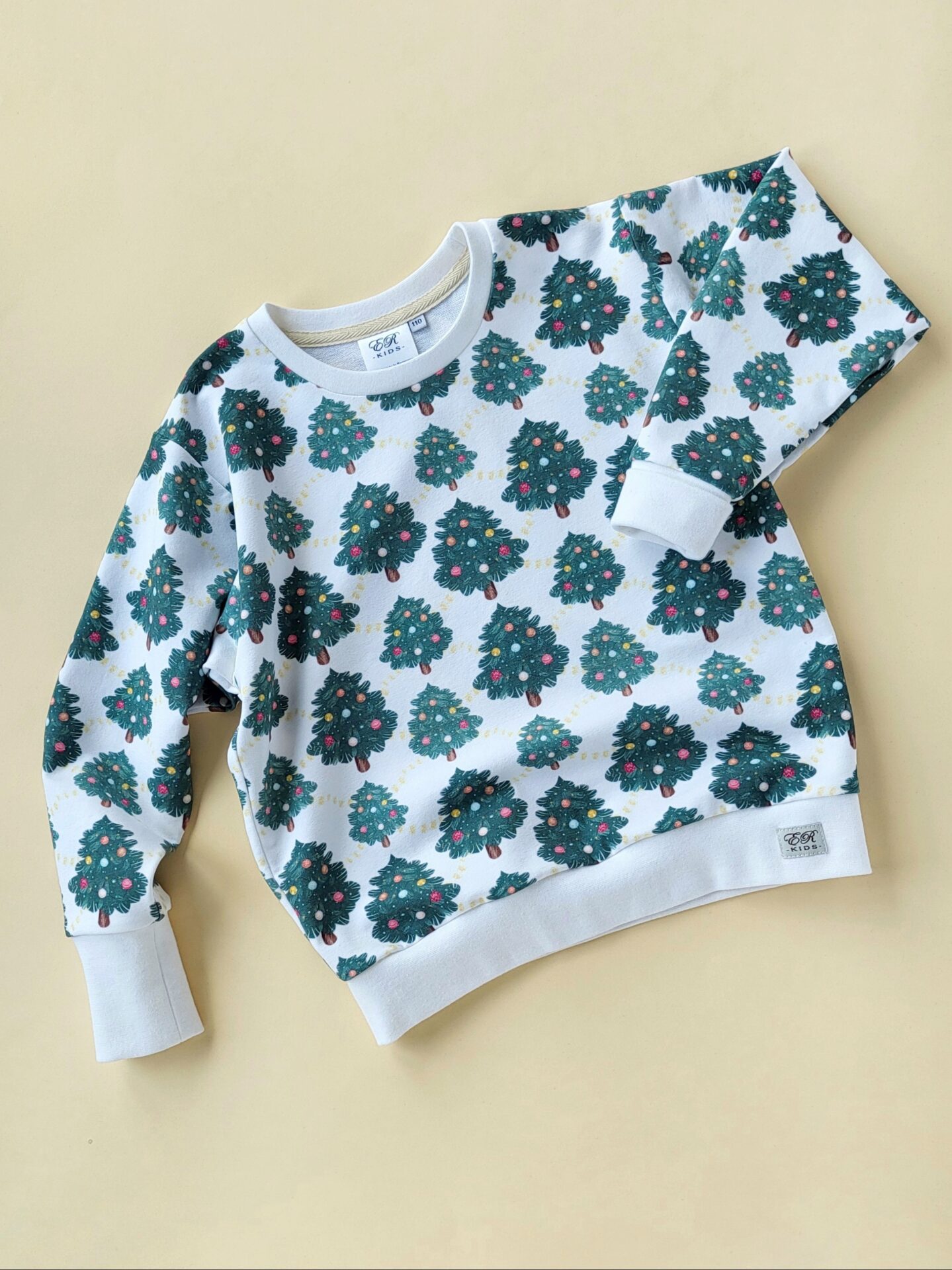 Lounge Sweater Weihnachtsbäume Gr. 110 – Bild 2