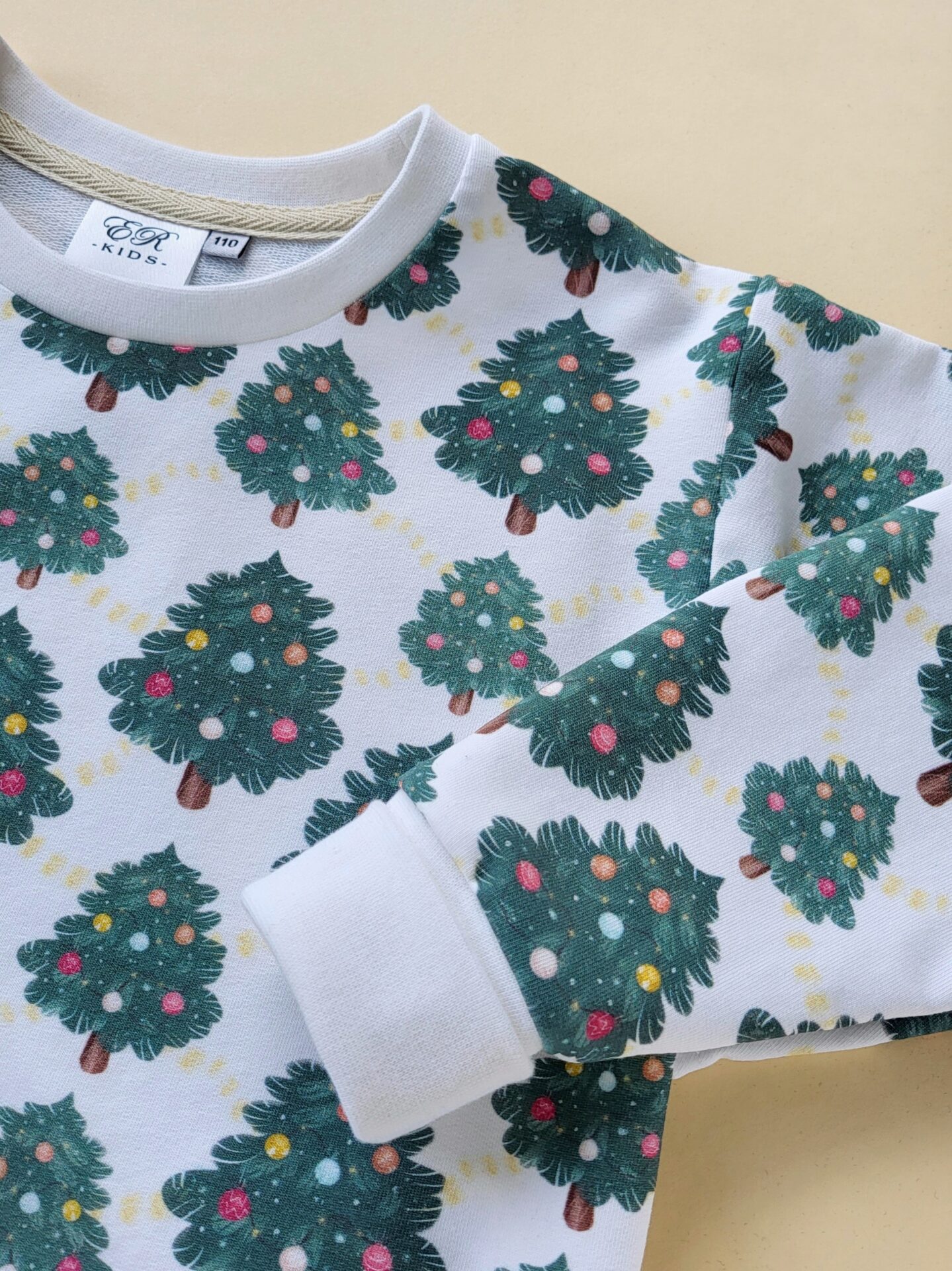 Lounge Sweater Weihnachtsbäume Gr. 110 – Bild 5