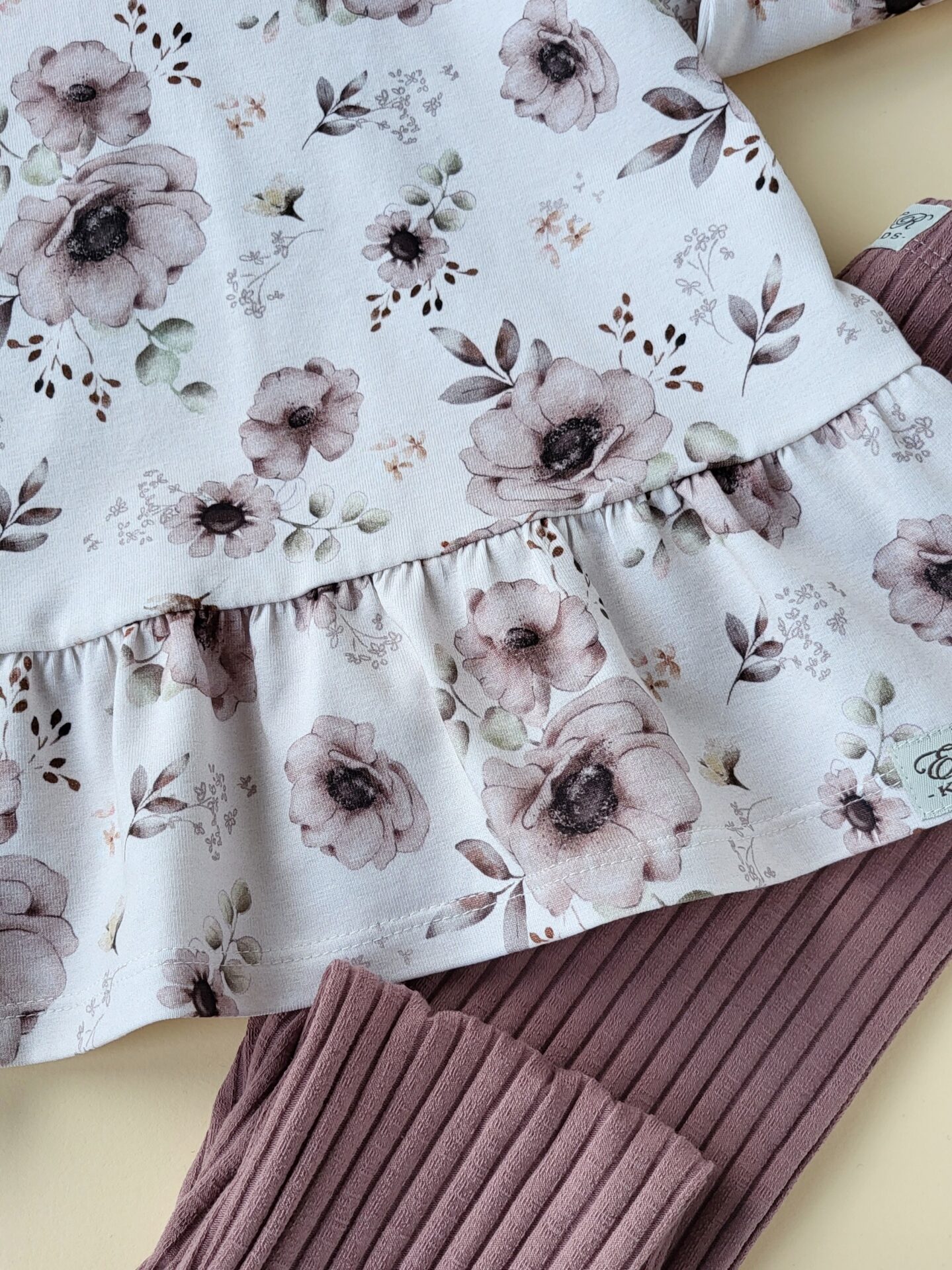 Blumen-Tunika mit Saumrüsche Gr.74-152 – Bild 2