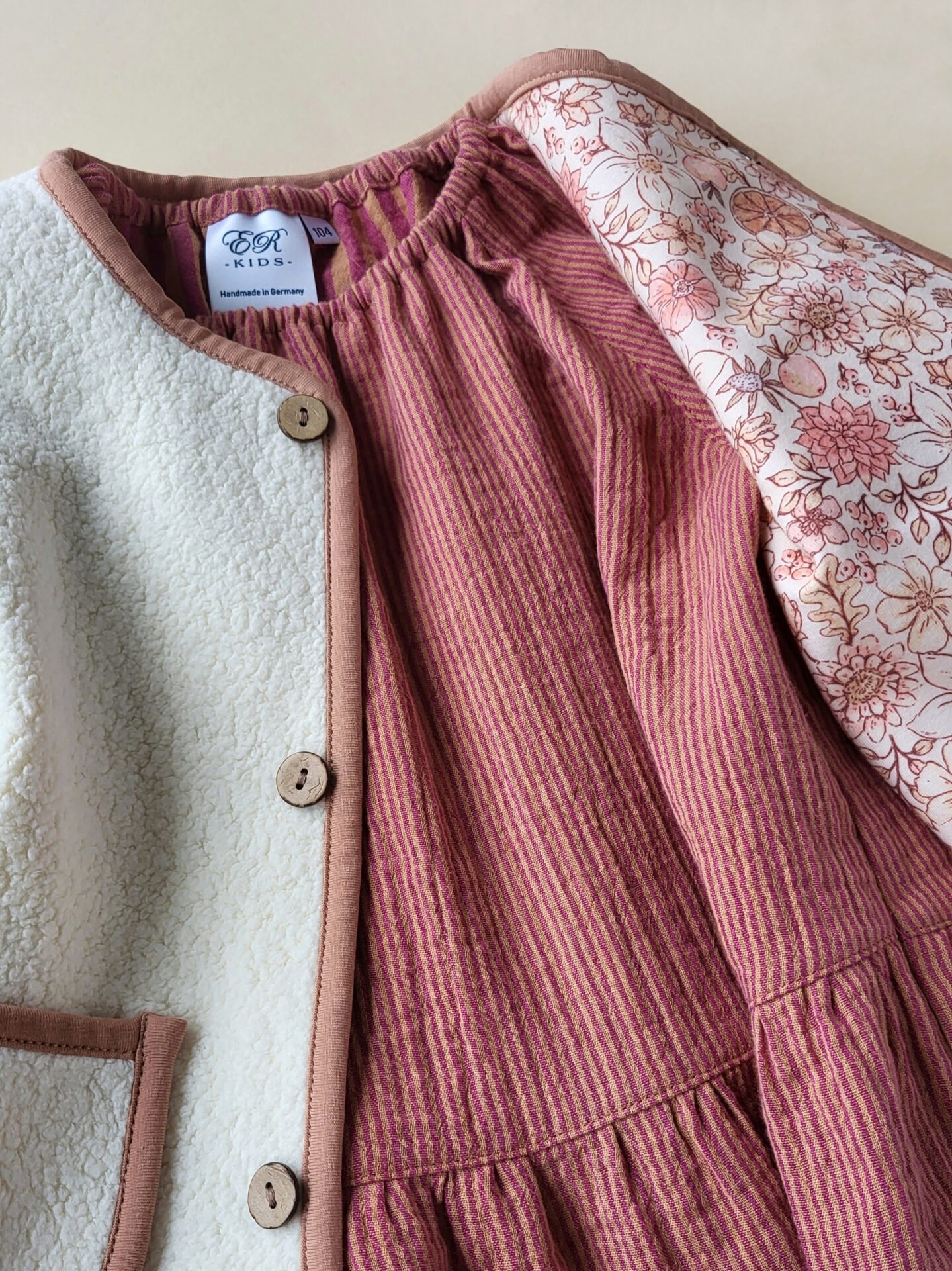 Jacke mit Taschen Gr.104 – Bild 5