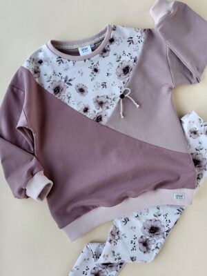 Dreiecks-Sweater Blumen mauve Gr. 122