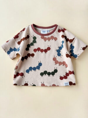 Oversize-Kurzarmshirt Raupen Gr. 56-152
