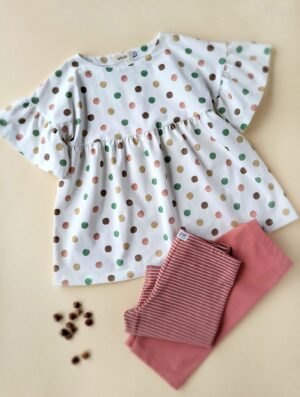 Rüschen-Shirt grossgepunktet Gr.128